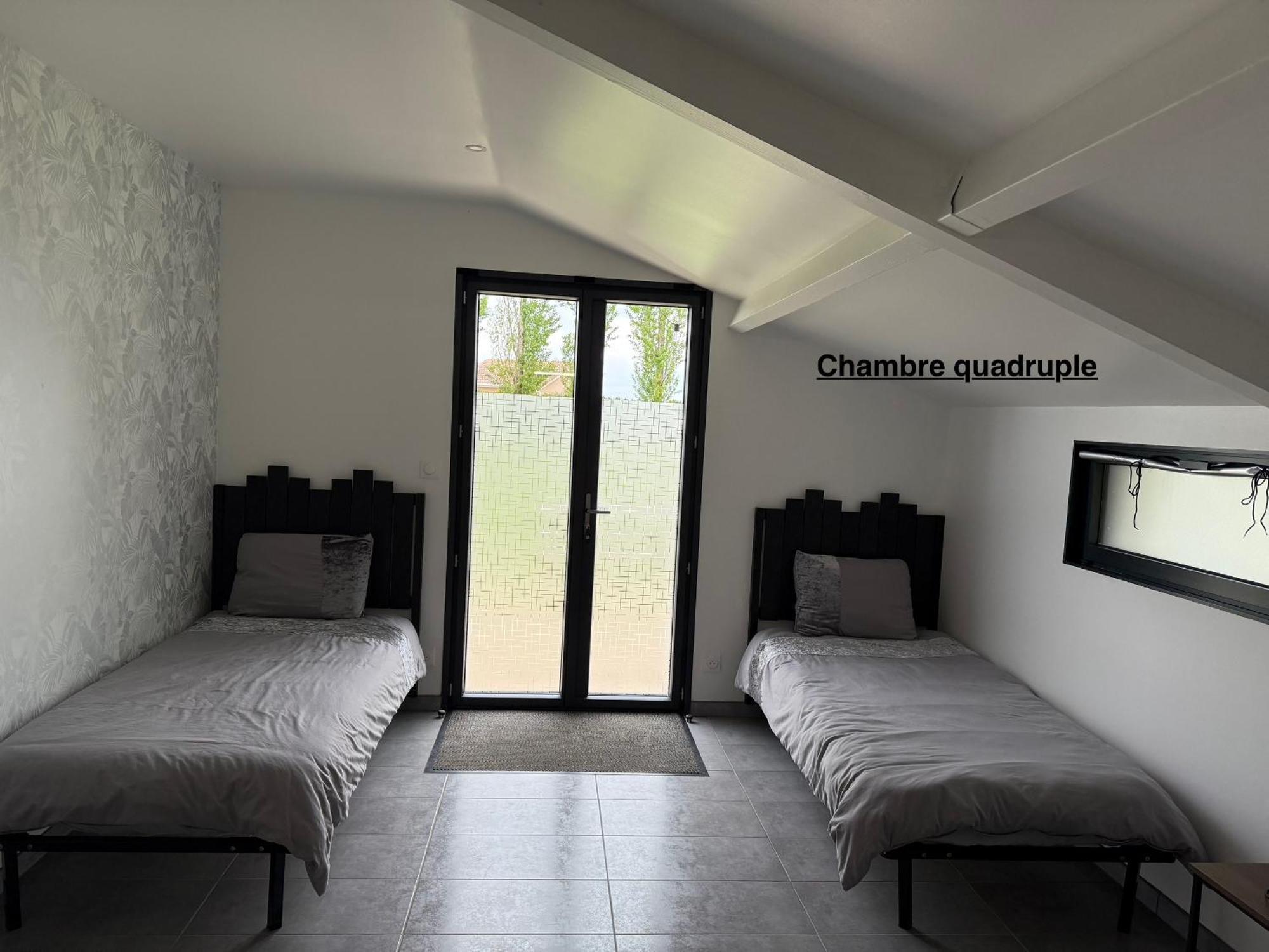 Parc De La Charmille Bed & Breakfast Saint-Étienne-sur-Reyssouze Eksteriør bilde
