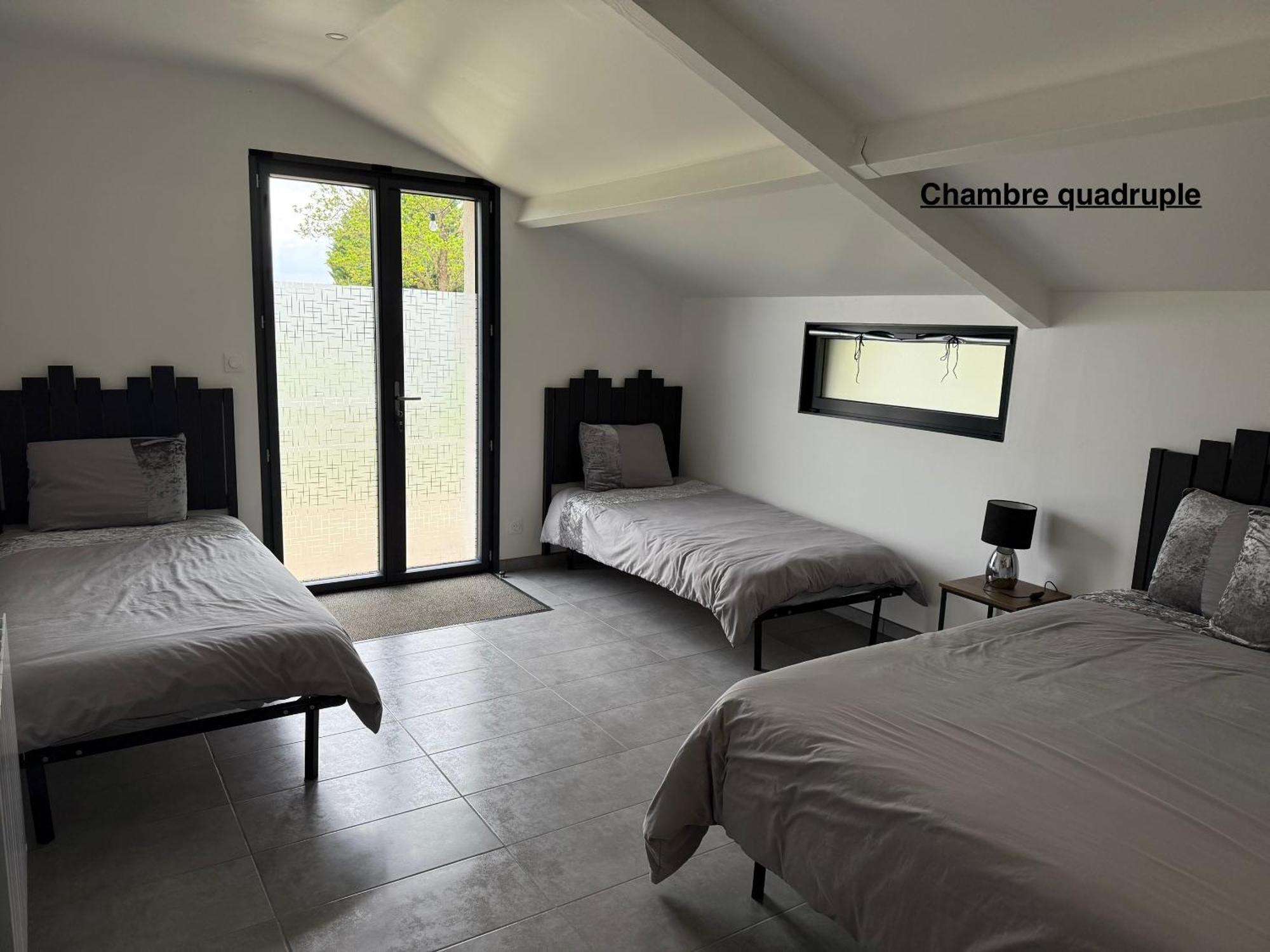 Parc De La Charmille Bed & Breakfast Saint-Étienne-sur-Reyssouze Eksteriør bilde